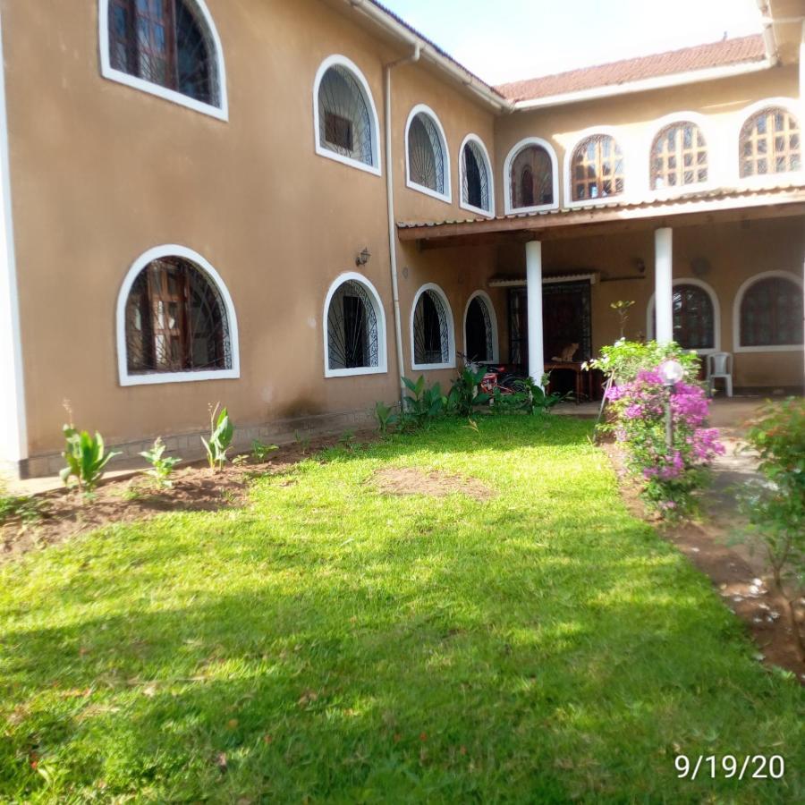 JoysVilla Family Holiday Home Malindi Esterno foto